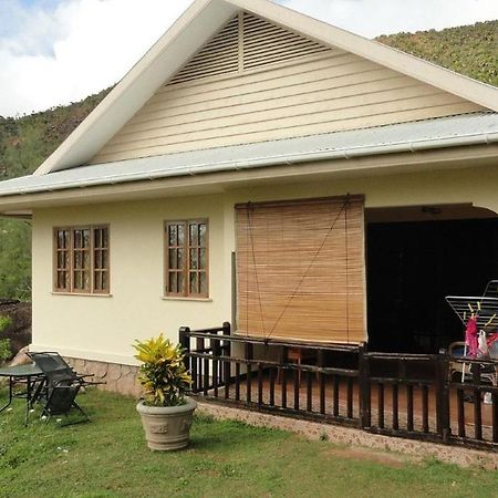 Ferienwohnung Jardin Marron Baie Sainte Anne Exterior foto