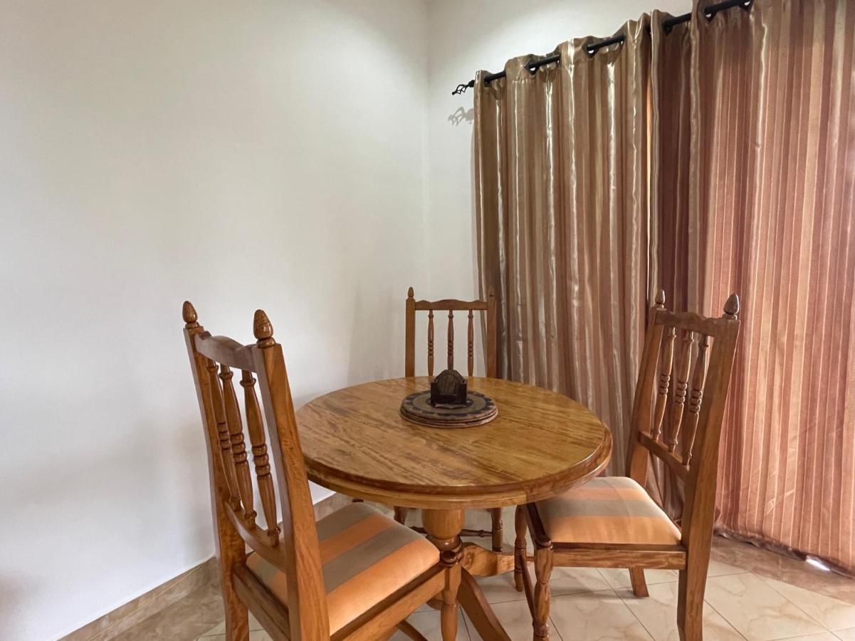 Ferienwohnung Jardin Marron Baie Sainte Anne Exterior foto