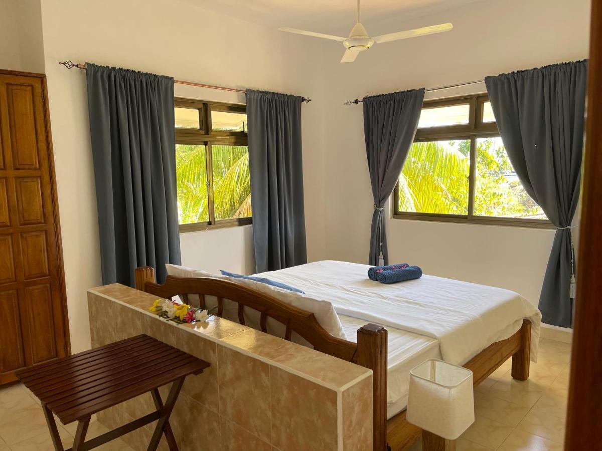 Ferienwohnung Jardin Marron Baie Sainte Anne Exterior foto